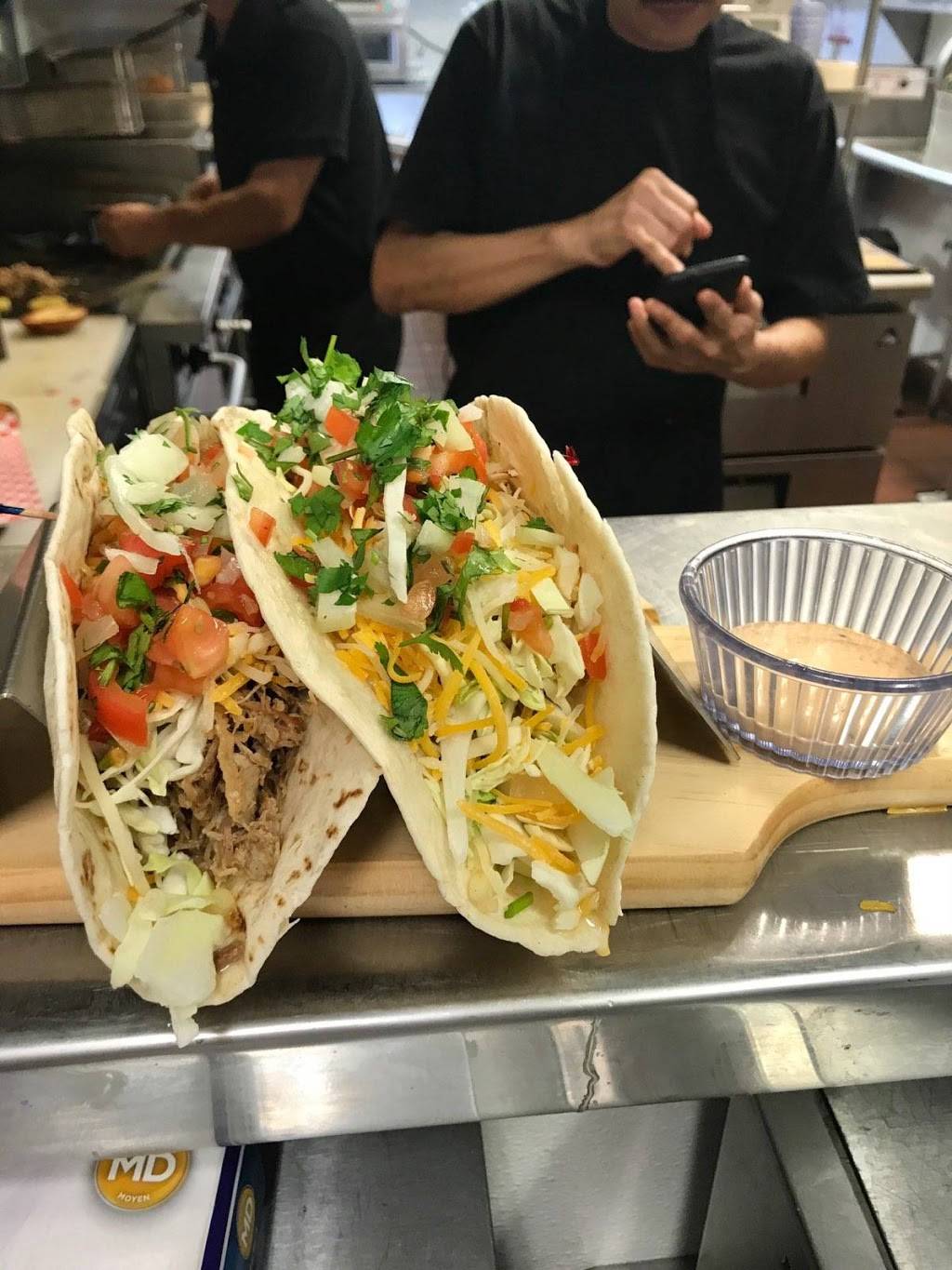 Maui Wowie Burgers and Brews | restaurant | 15329 Palmdale Rd Unit V, Victorville, CA 92392, USA | 7602433354 OR +1 760-243-3354