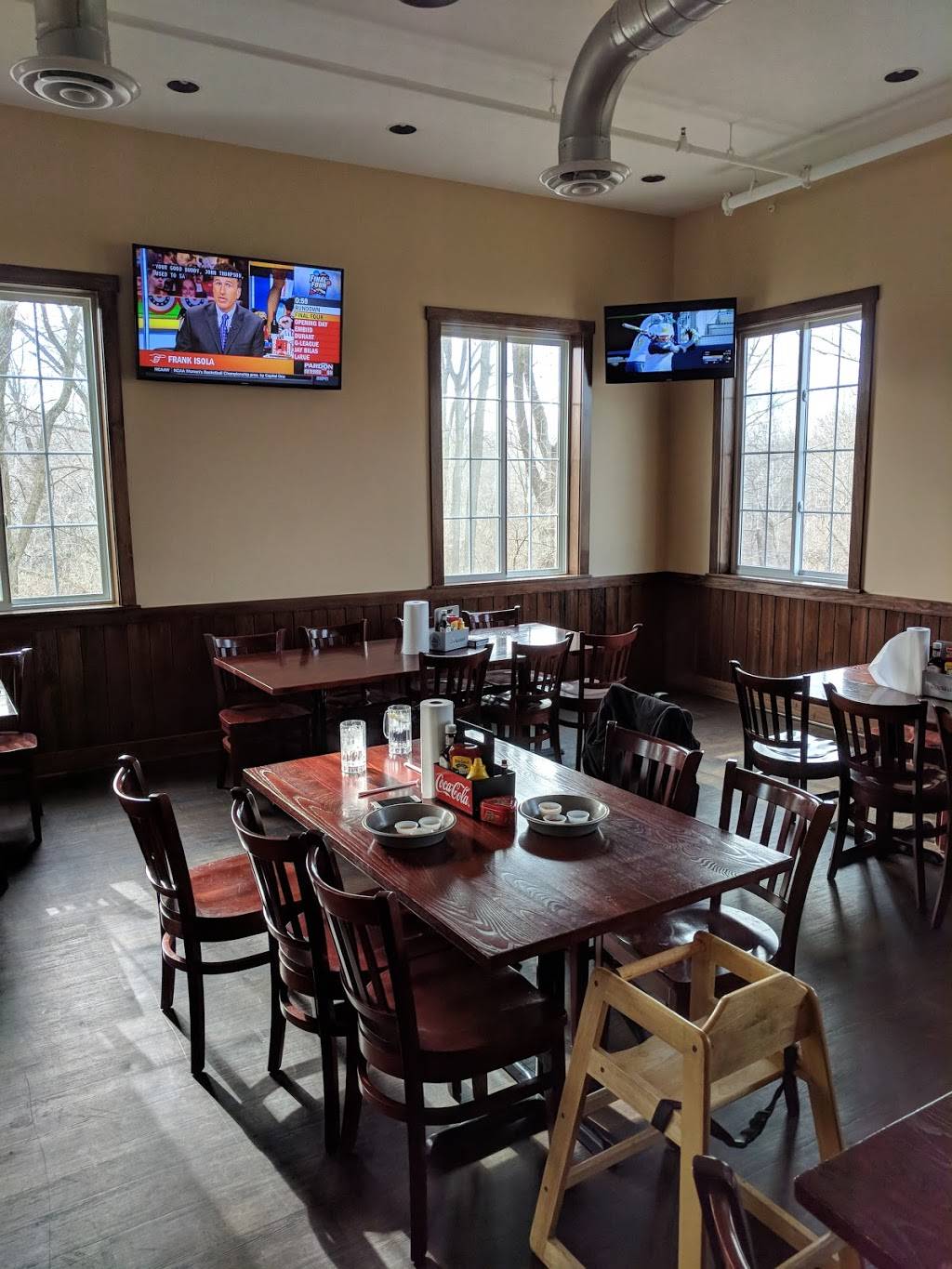 Bubs Burgers and Ice Cream | restaurant | 620 S Main St, Zionsville, IN 46077, USA | 3173440927 OR +1 317-344-0927