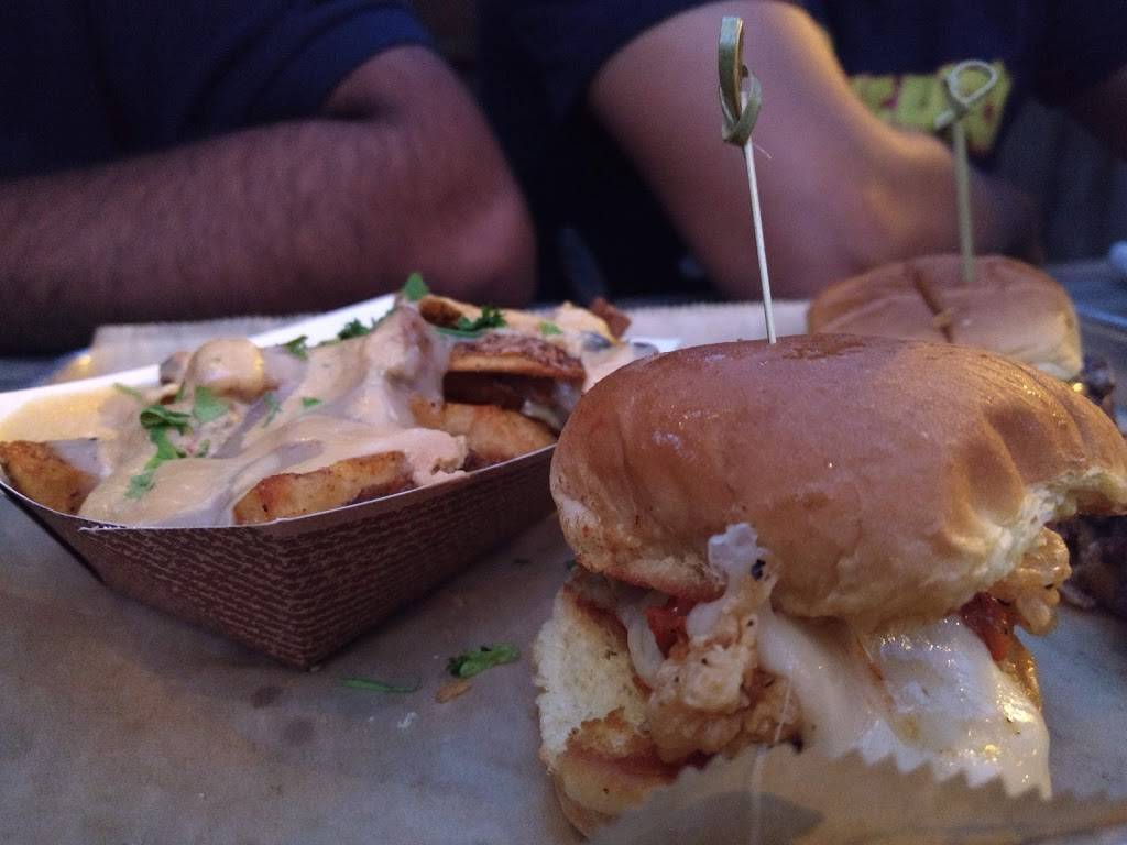 3rd Street Bar | restaurant | 4626 3rd Ave, Detroit, MI 48201, USA | 3138330603 OR +1 313-833-0603