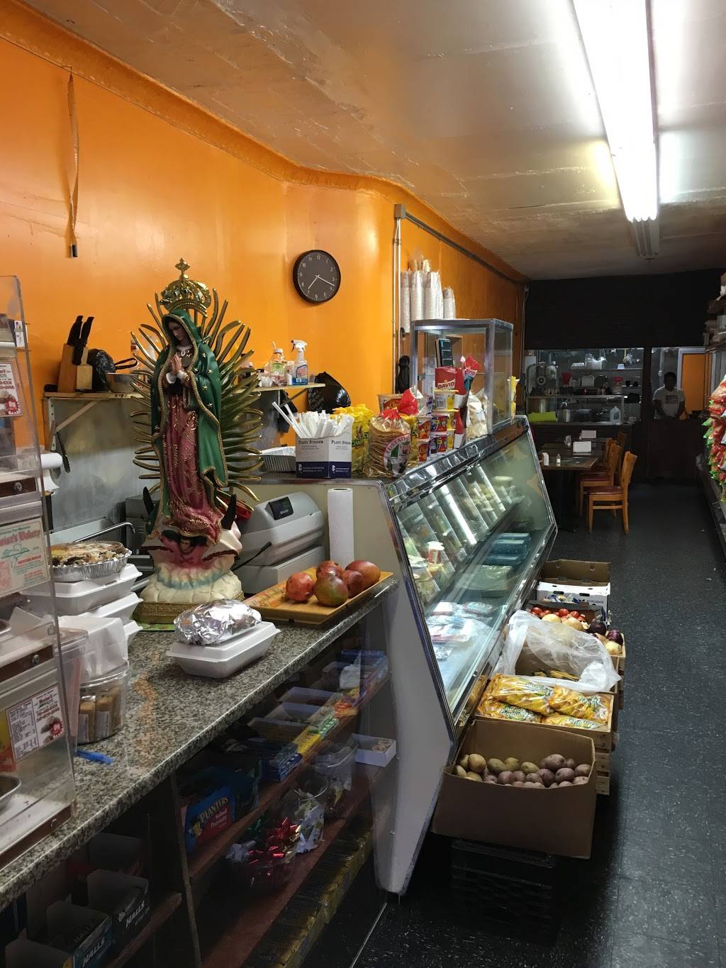 La Placita Oxaqueña | restaurant | 709 Myrtle Ave, Brooklyn, NY 11205, USA | 3477458525 OR +1 347-745-8525