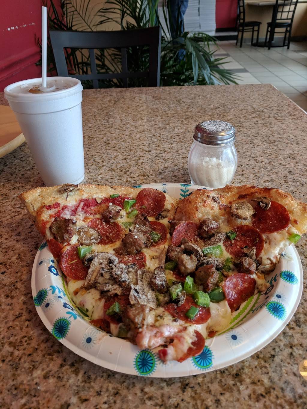 Greek Tonys Pizza | restaurant | west, 1401, W Sherman Blvd, Muskegon, MI 49441, USA | 2317555050 OR +1 231-755-5050