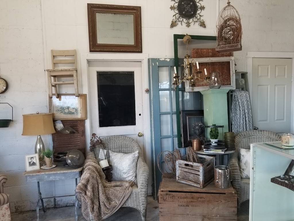 Shop Downtown Cleburne | shopping mall | 902 S Main St suite b, Cleburne, TX 76033, USA | 8172401945 OR +1 817-240-1945