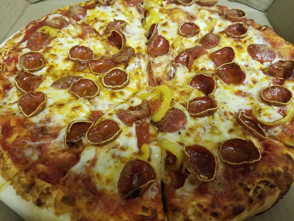 Deanos Pizza | restaurant | 52 N 7th St, McConnelsville, OH 43756, USA | 7409623463 OR +1 740-962-3463