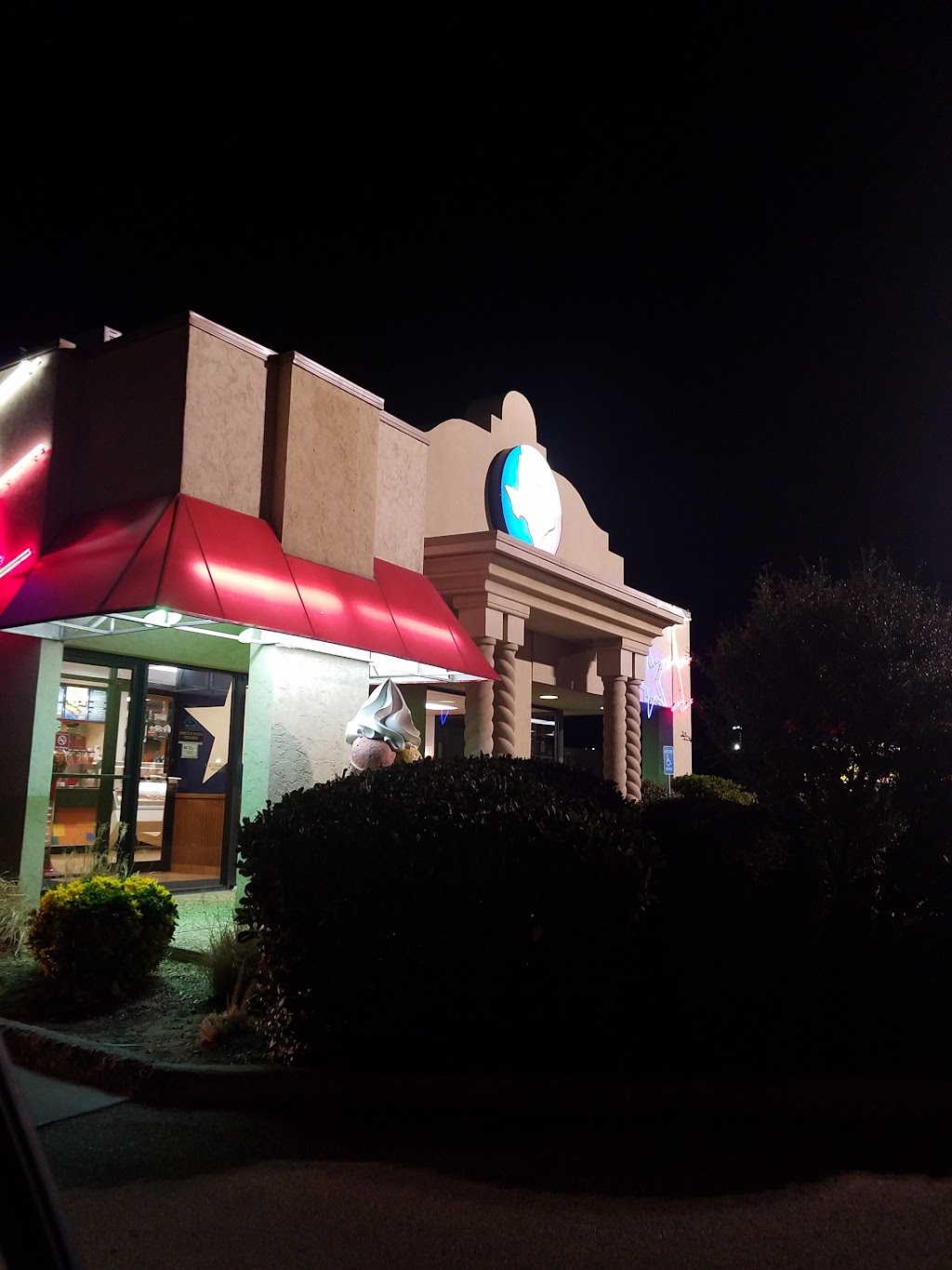 Texas Burger | restaurant | 7546 W University Blvd, Odessa, TX 79764, USA | 4323817593 OR +1 432-381-7593