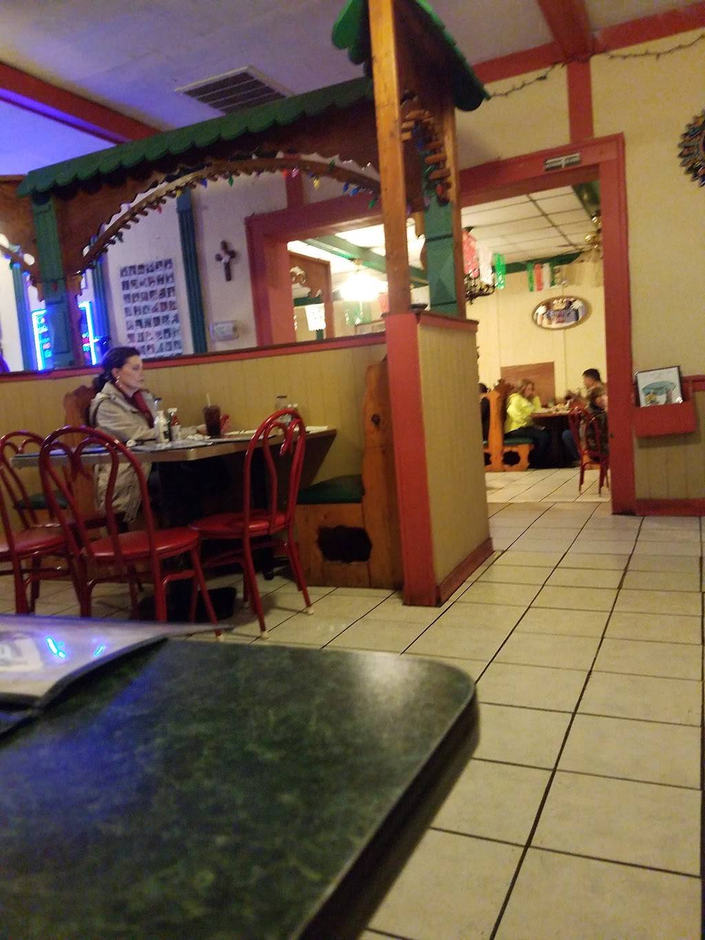 La Fiesta | restaurant | 7 Jackson St, Newnan, GA 30263, USA | 7702513637 OR +1 770-251-3637