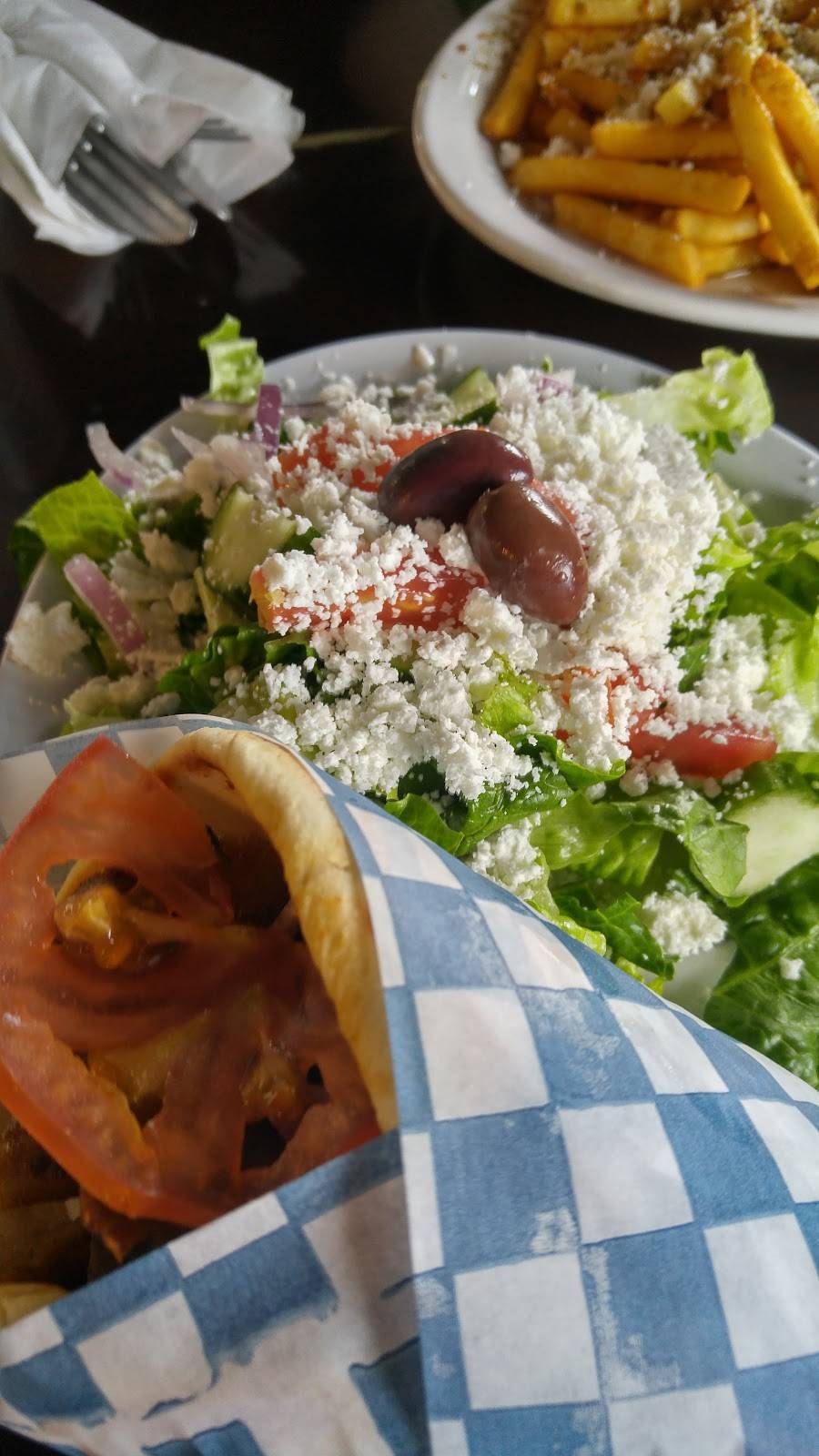 The Greek Grill | restaurant | 1930 Tecumseh Rd W, Windsor, ON N9B 3S5, Canada | 5192563388 OR +1 519-256-3388