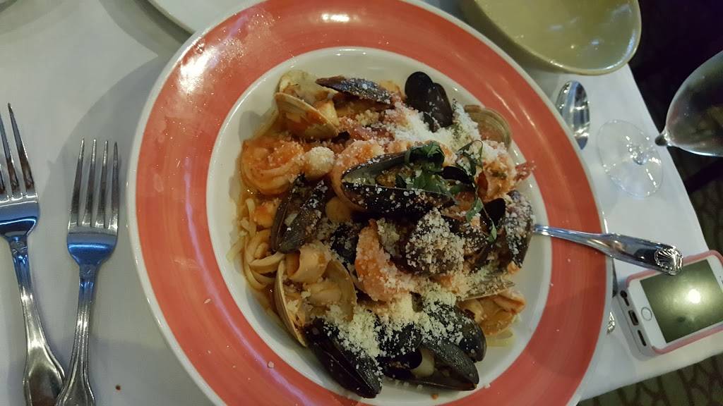 The Snapper Inn | restaurant | 500 Shore Dr, Oakdale, NY 11769, USA | 6315890248 OR +1 631-589-0248