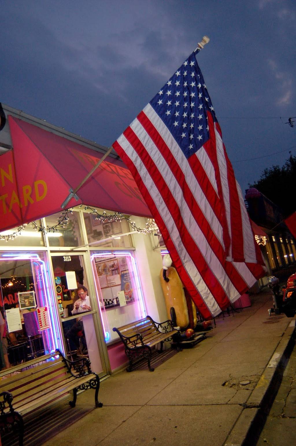 Wild About Harrys Frozen Custard & Gourmet Hot Dogs | restaurant | 4527 Travis St, Dallas, TX 75205, USA | 2145203113 OR +1 214-520-3113