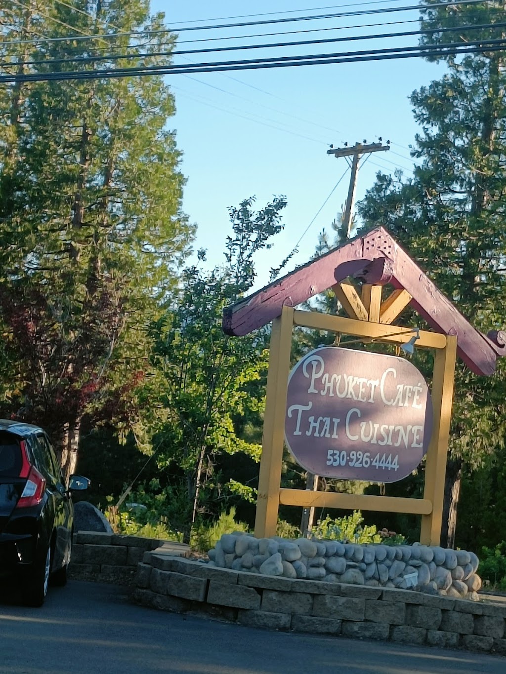 Phuket Thai Café | restaurant | 1328 S Mt Shasta Blvd, Mt Shasta, CA 96067, USA | 5309264444 OR +1 530-926-4444