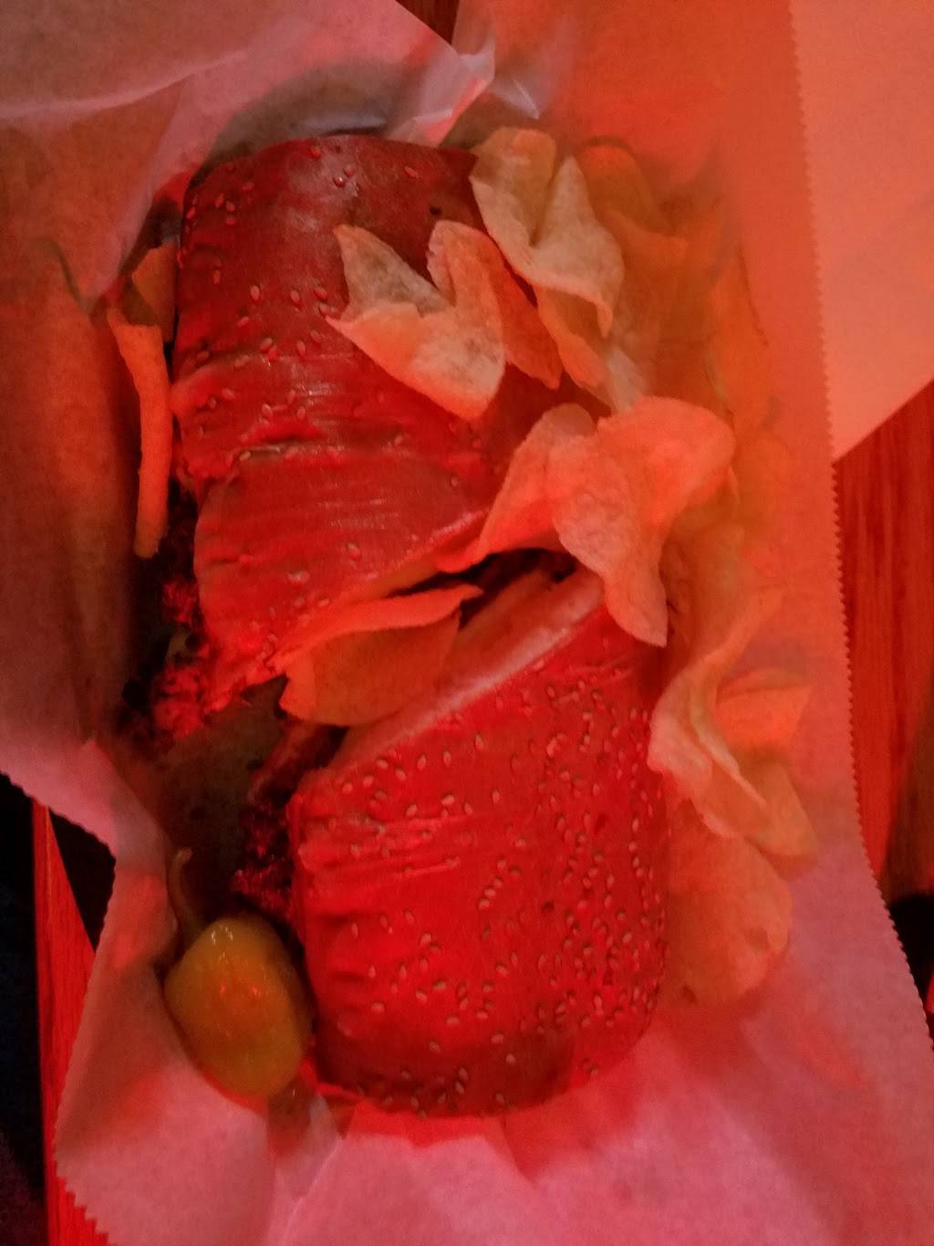 Vinchis Pizza | restaurant | 3158 S Howell Ave, Milwaukee, WI 53207, USA | 4143848040 OR +1 414-384-8040