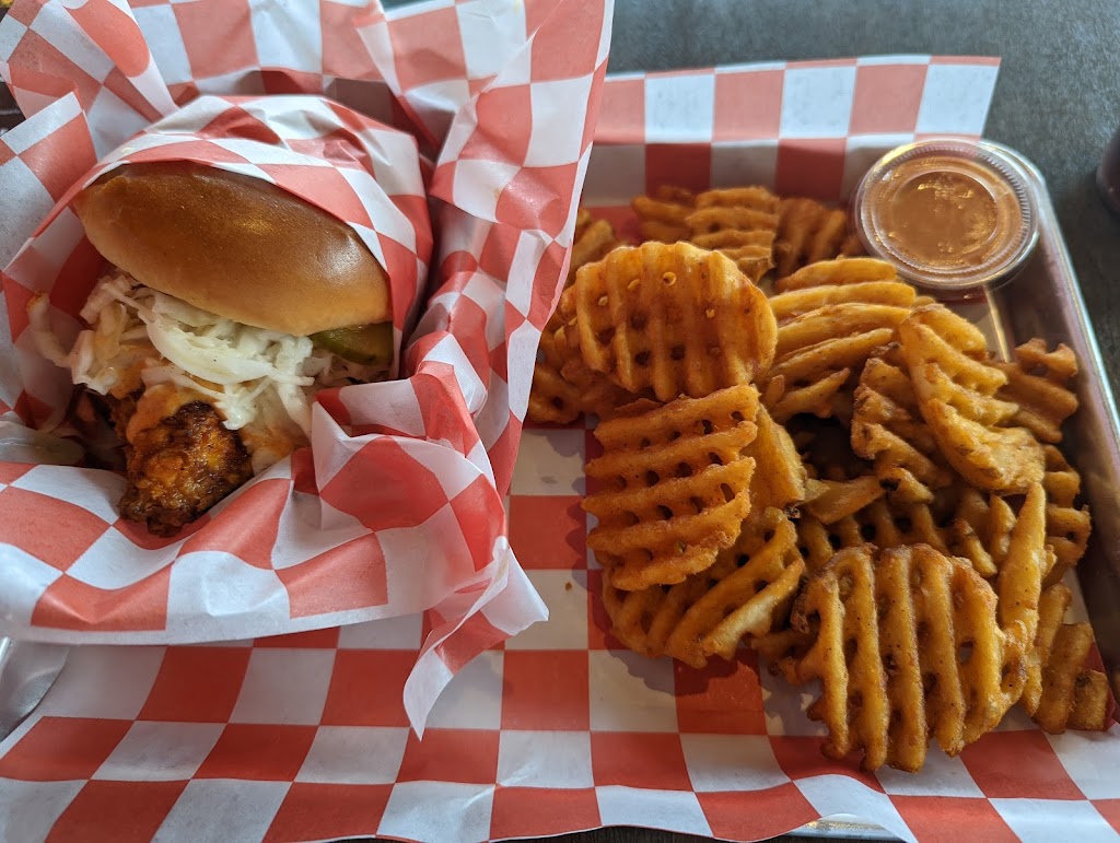 Hangry Joes Hot Chicken | restaurant | 4140 W Camp Wisdom Rd A, Dallas, TX 75237, USA | 2143779546 OR +1 214-377-9546