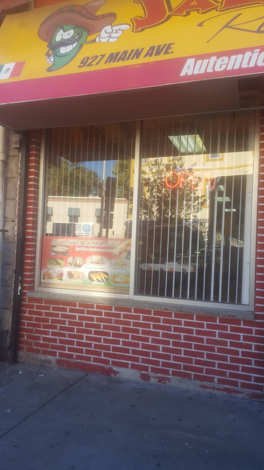 Jalapeños Restaurant | restaurant | 927 Main Ave, Passaic, NJ 07055, USA | 9732467360 OR +1 973-246-7360