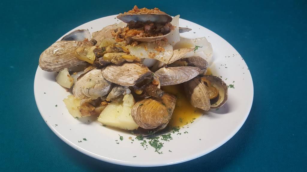 Bayside Lounge | restaurant | 125 Sconticut Neck Rd, Fairhaven, MA 02719, USA | 5089969212 OR +1 508-996-9212