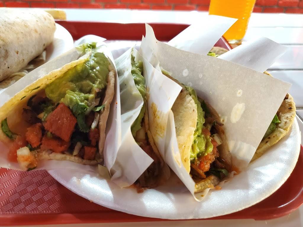 Carloss Tijuana Tacos | restaurant | 16137 Leffingwell Rd, Whittier, CA 90603, USA | 5629435843 OR +1 562-943-5843