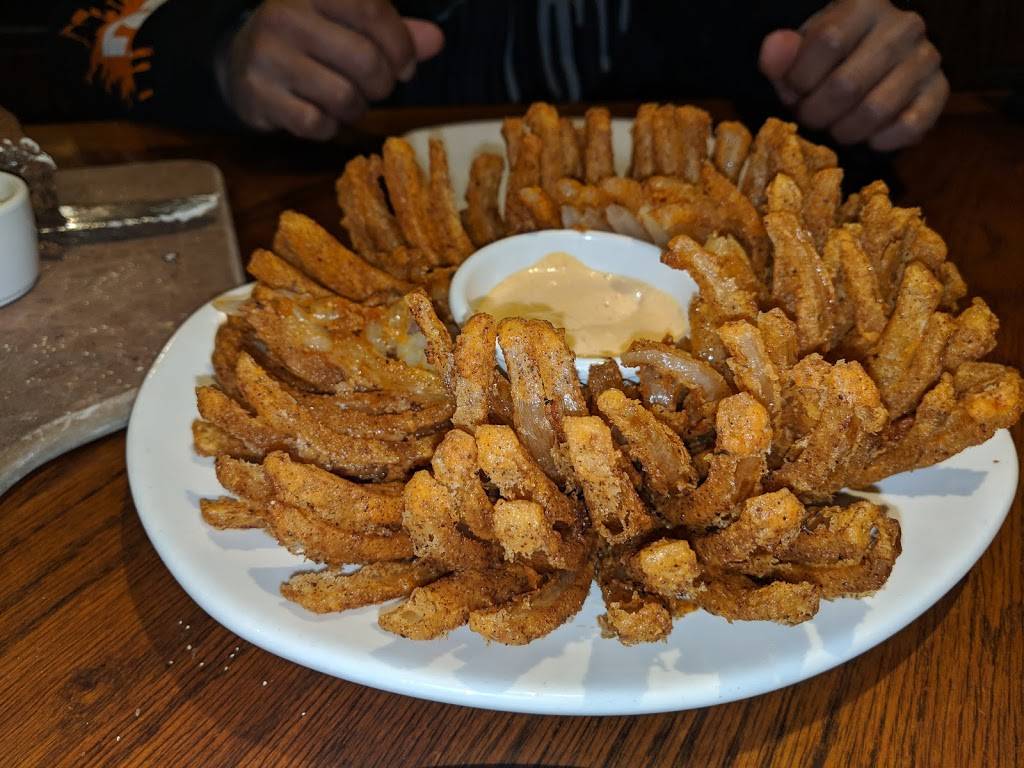 Outback Steakhouse | restaurant | 8880 Springbrook Dr NW, Coon Rapids, MN 55433, USA | 7637929159 OR +1 763-792-9159