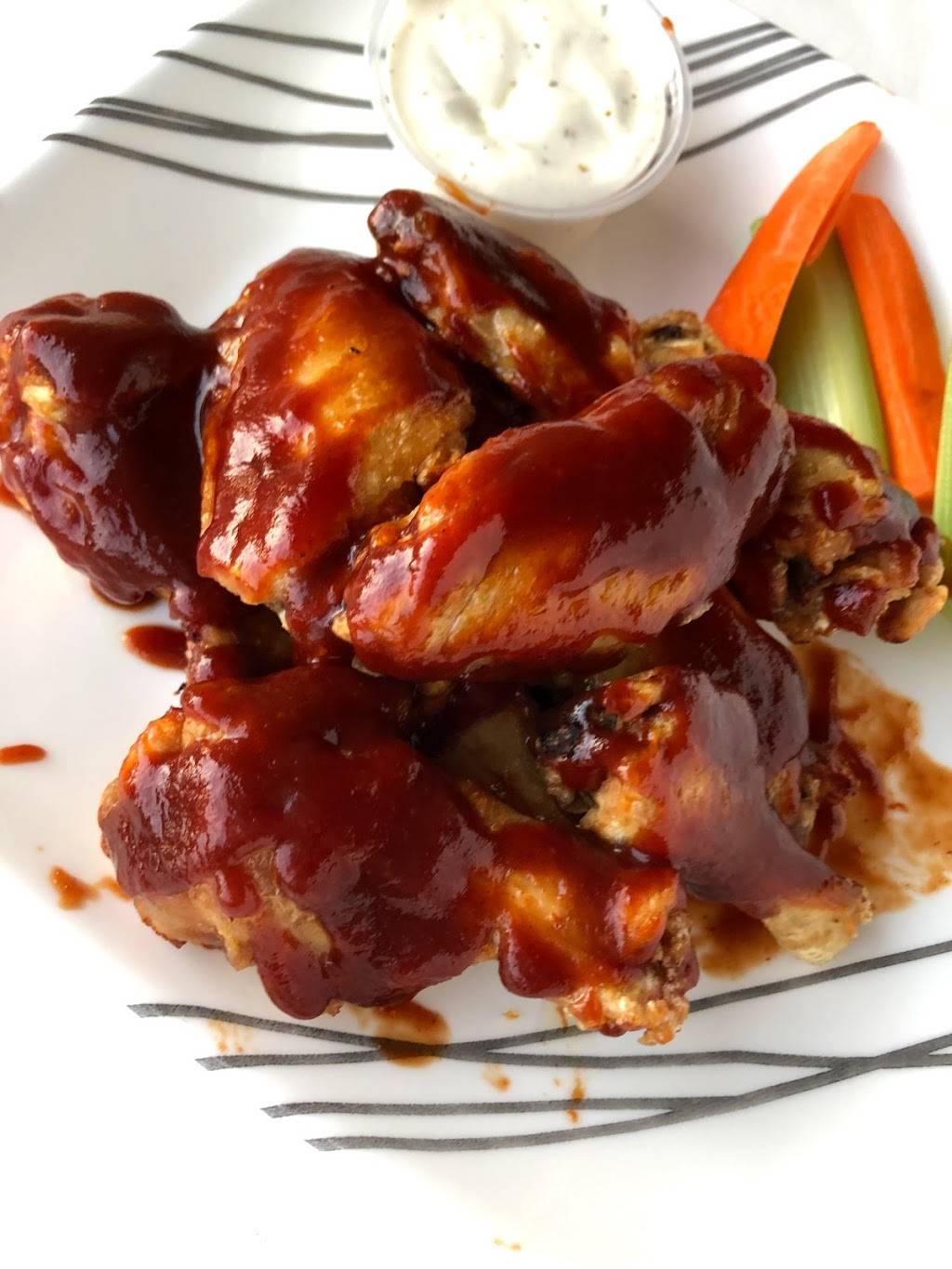Buffalo Wings | restaurant | 485 N Grande Ave, Tucson, AZ 85745, USA | 5208822047 OR +1 520-882-2047