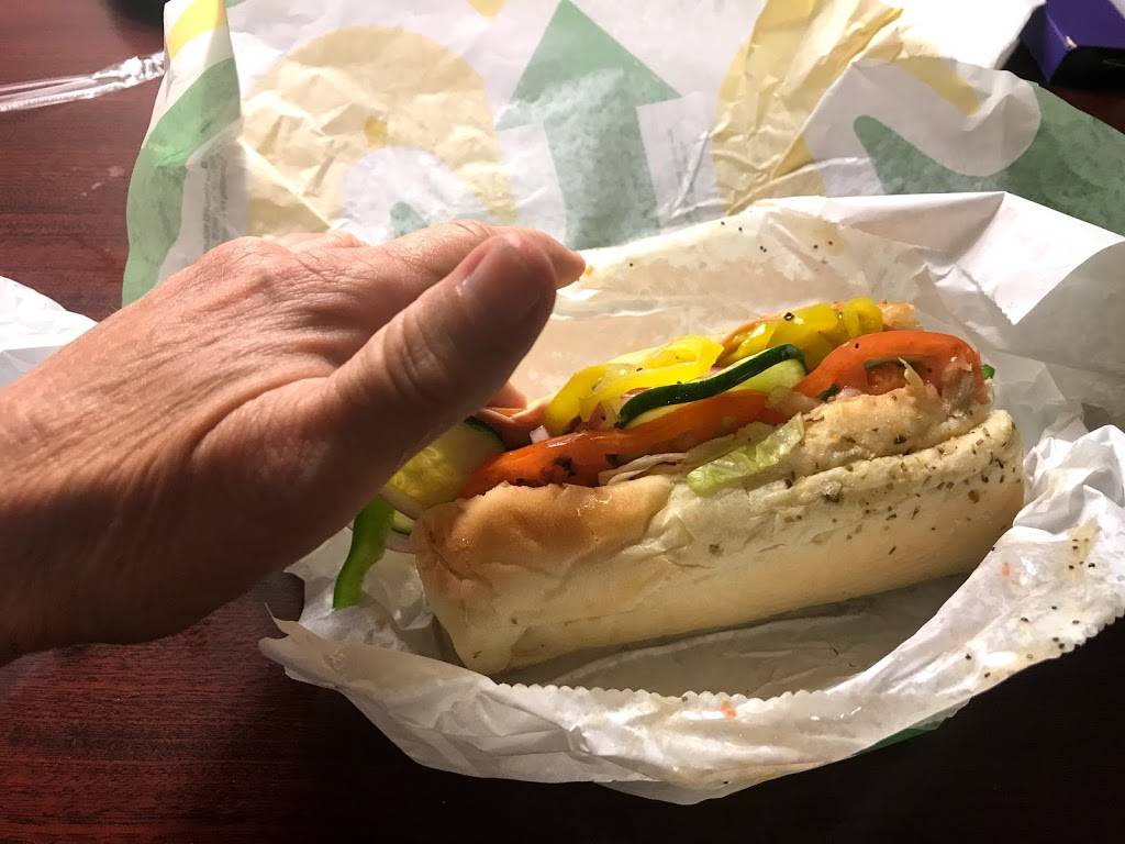Subway | restaurant | 7747 N Tryon St, Charlotte, NC 28262, USA | 7045105268 OR +1 704-510-5268