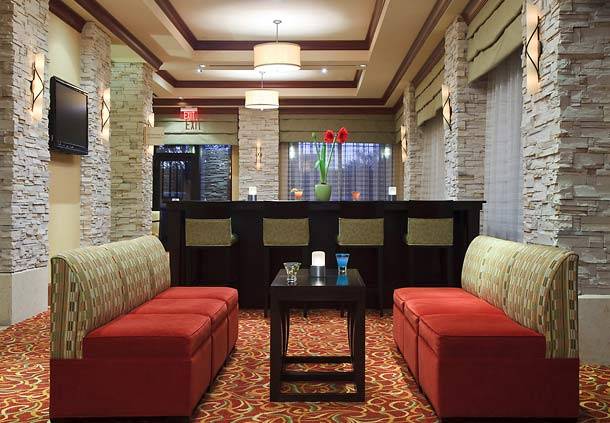 The Limestone Kitchen Restaurant & Lounge | night club | 4415 S IH 35 Frontage Rd, Austin, TX 78744, USA | 5124417900 OR +1 512-441-7900