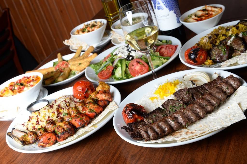 Santour Kabobery | restaurant | 1229 Simi Town Center Way, Simi Valley, CA 93065, USA | 8184777980 OR +1 818-477-7980