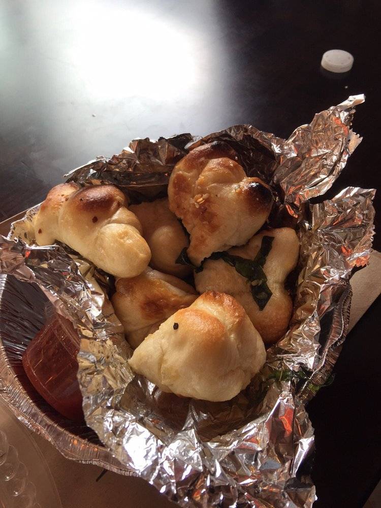 Flippin Pizza | restaurant | 27614 Clinton Keith Rd, Murrieta, CA 92562, USA | 9513019999 OR +1 951-301-9999