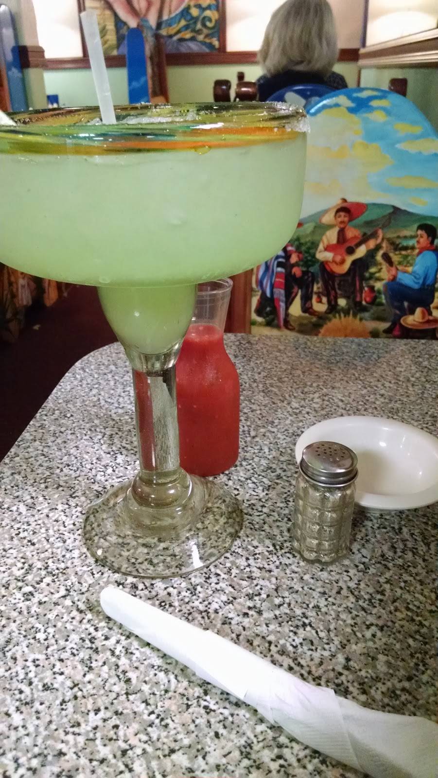 El Puerto | restaurant | 1008 S Burlington Ave, Hastings, NE 68901, USA | 4024620153 OR +1 402-462-0153