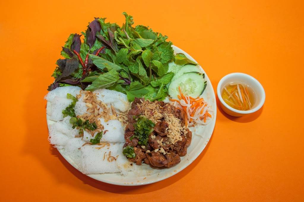 Hai Duong Restaurant Springfield | restaurant | 7033 Brookfield Plaza, Springfield, VA 22150, USA | 7035593595 OR +1 703-559-3595