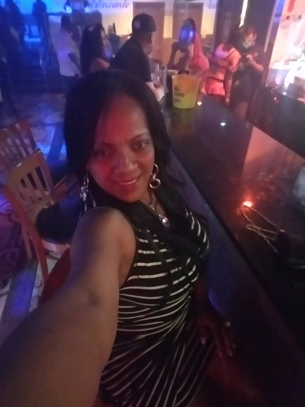 Kanela Lounge | night club | 3040 S Military Trail, Lake Worth, FL 33461, USA | 5612967474 OR +1 561-296-7474