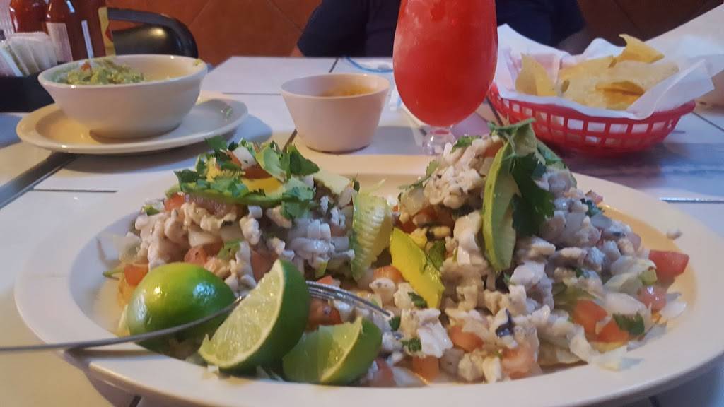 Acapulco Beach Restaurant | restaurant | 3112 N Main St, Fort Worth, TX 76106, USA | 8176255992 OR +1 817-625-5992