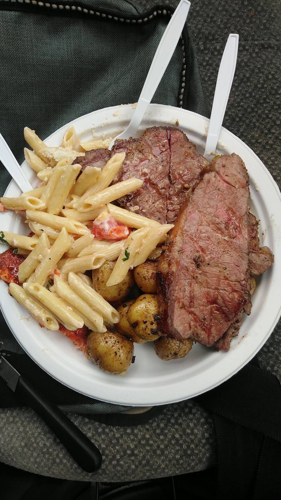 Naked Dog | restaurant | 47 Java St, Brooklyn, NY 11222, USA | 9293378096 OR +1 929-337-8096