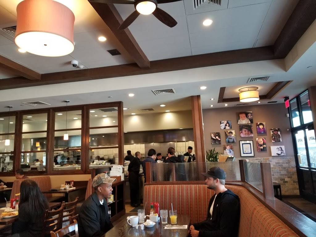 Jacks Restaurant and Bar - San Bruno | restaurant | 1050 Admiral Ct A, San Bruno, CA 94066, USA | 6505892222 OR +1 650-589-2222