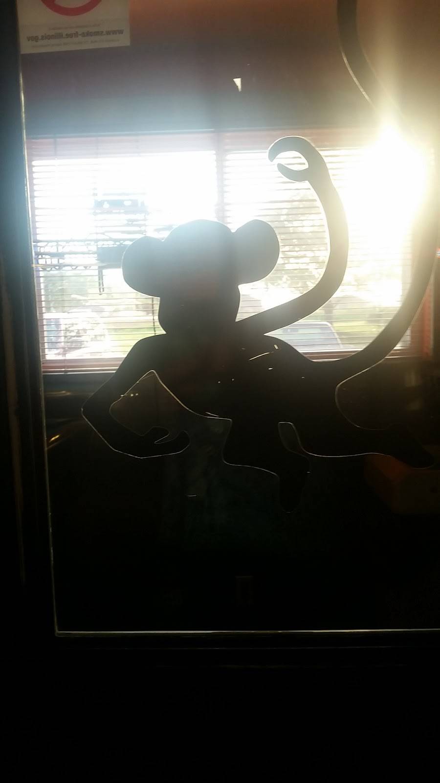 Uncle Monkeys | restaurant | 100 Dye Rd, Illiopolis, IL 62539, USA | 2173814400 OR +1 217-381-4400