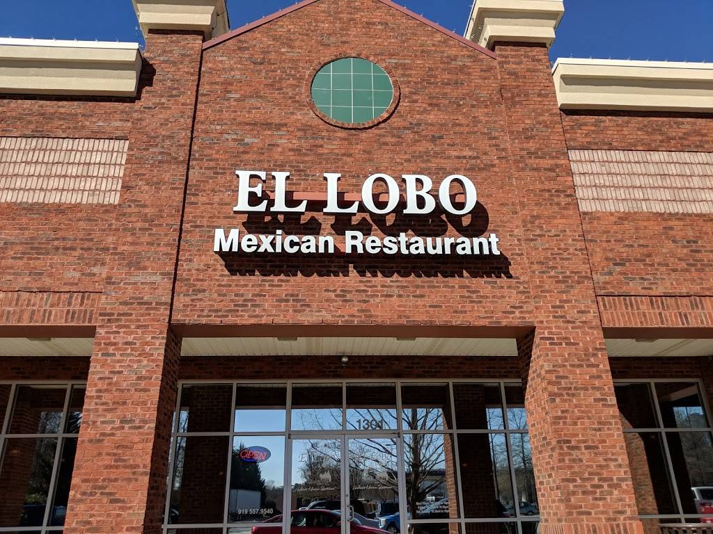 El Lobo | restaurant | 1301 E Broad St, Fuquay-Varina, NC 27526, USA | 9195579540 OR +1 919-557-9540