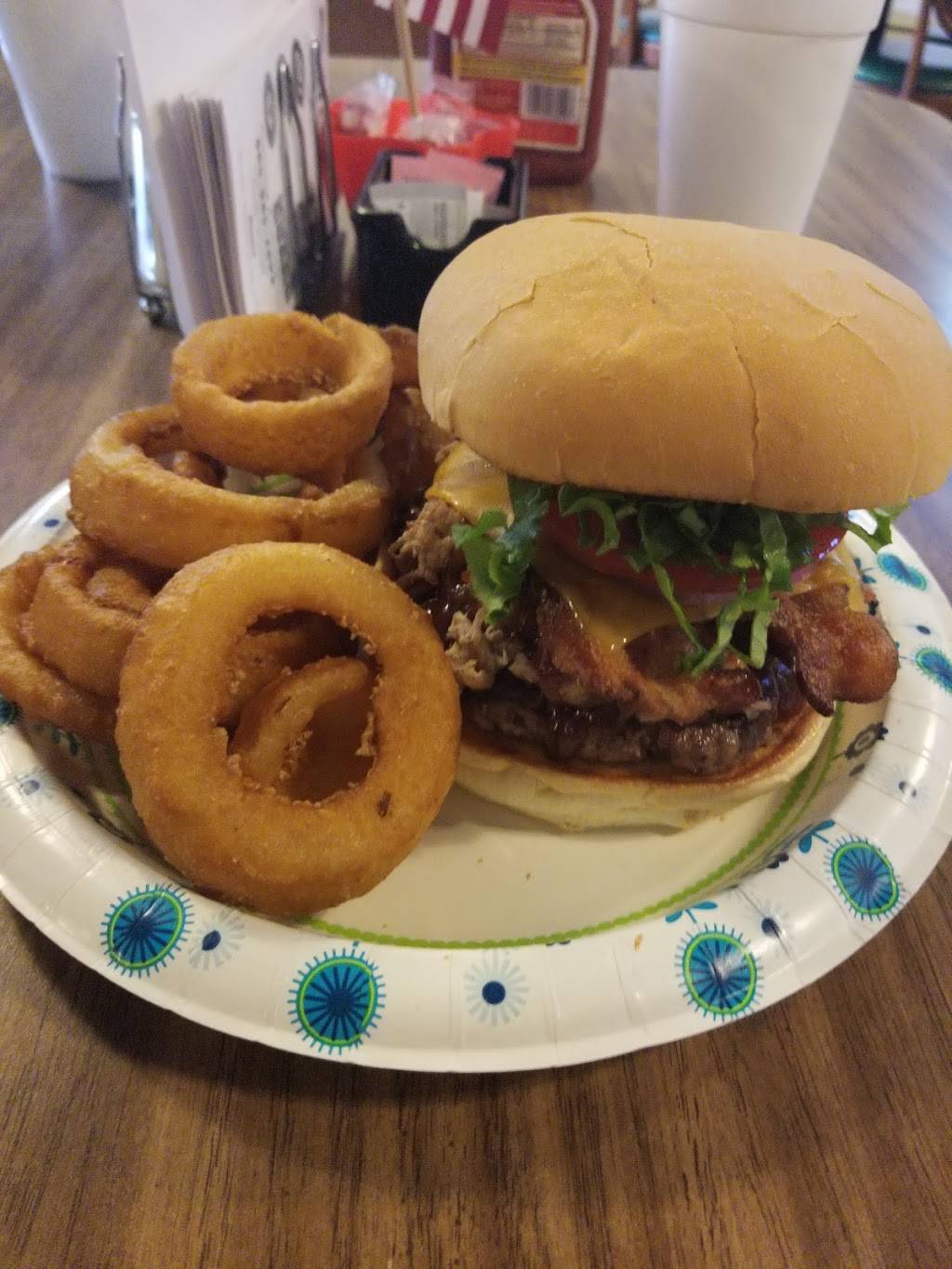 The Chow Hall | restaurant | 5706 E Emory Rd #5704, Knoxville, TN 37938, USA | 8659852893 OR +1 865-985-2893