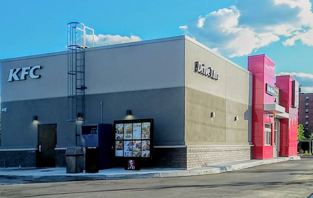 KFC | meal takeaway | 1840 Huron Church Rd, Windsor, ON N9C 2L5, Canada | 2262162534 OR +1 226-216-2534