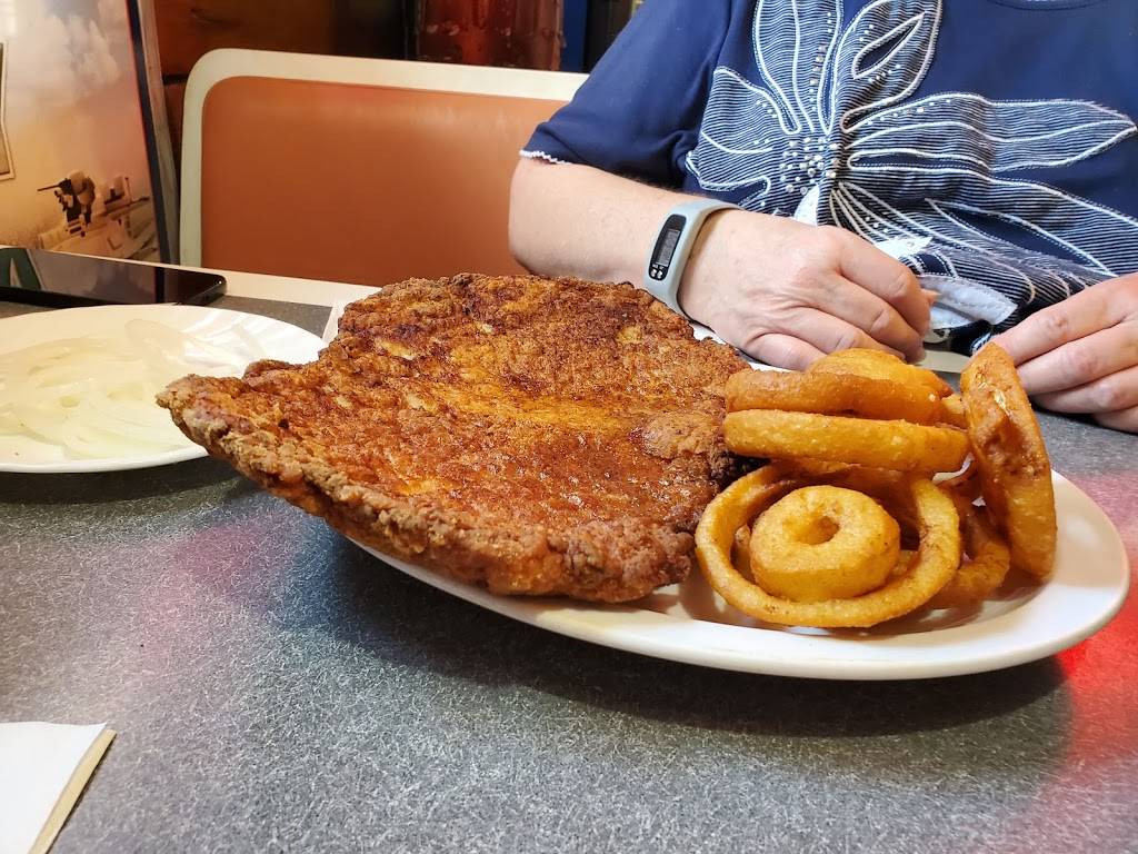 A. J.s Bar & Grill | restaurant | 101 Elm St, Mt Sterling, IA 52573, USA | 3194945582 OR +1 319-494-5582