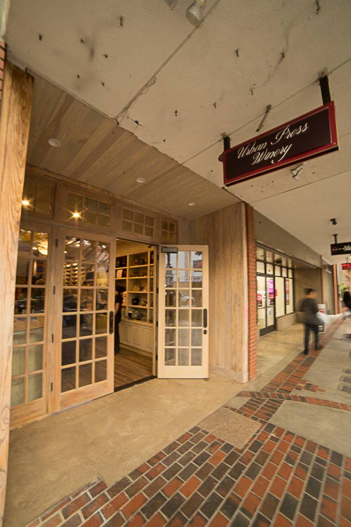 Urban Press Winery | meal delivery | 316 N San Fernando Blvd, Burbank, CA 91502, United States | 8185614858 OR +1 818-561-4858