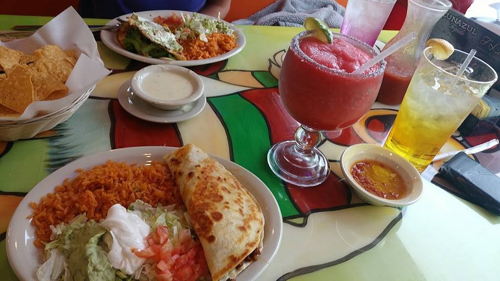 La Piñata Mexican bar & grill | restaurant | 2038 N Broadway, Knoxville, TN 37917, USA | 8655400800 OR +1 865-540-0800