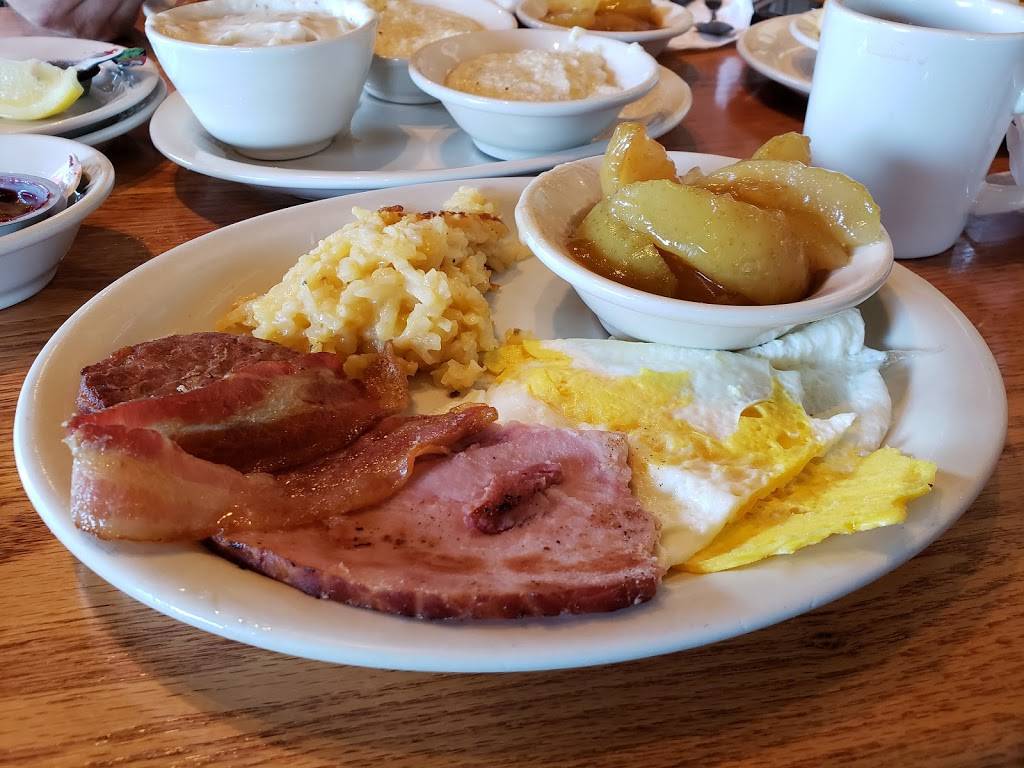 Cracker Barrel Old Country Store | restaurant | 650 N 12th St, Murray, KY 42071, USA | 2707620081 OR +1 270-762-0081