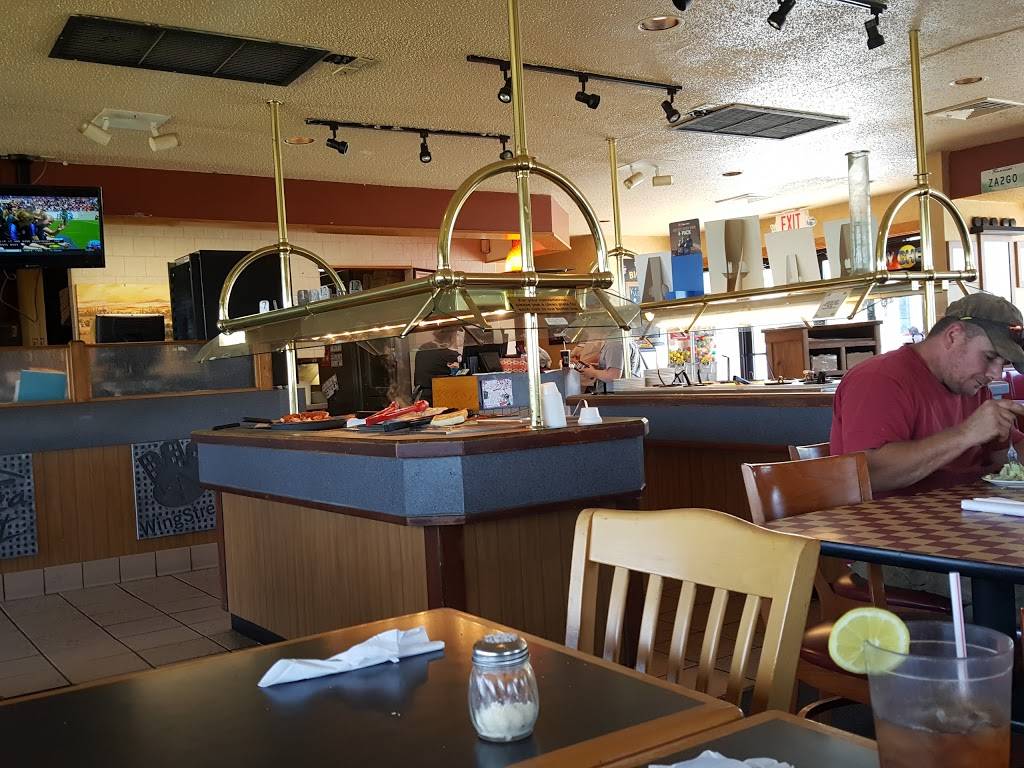 Pizza Hut | meal takeaway | 550 E Main St, Hohenwald, TN 38462, USA | 9317962500 OR +1 931-796-2500