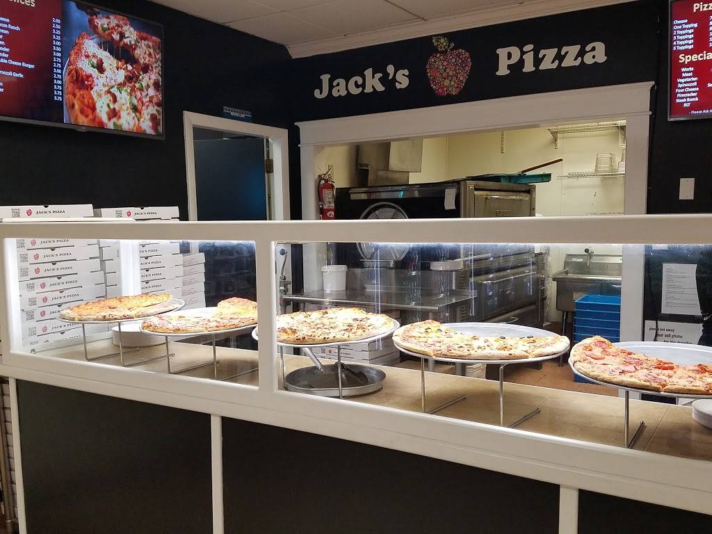 Jacks Pizza Alton | restaurant | 10 Main St, Alton, NH 03809, USA | 6038758750 OR +1 603-875-8750