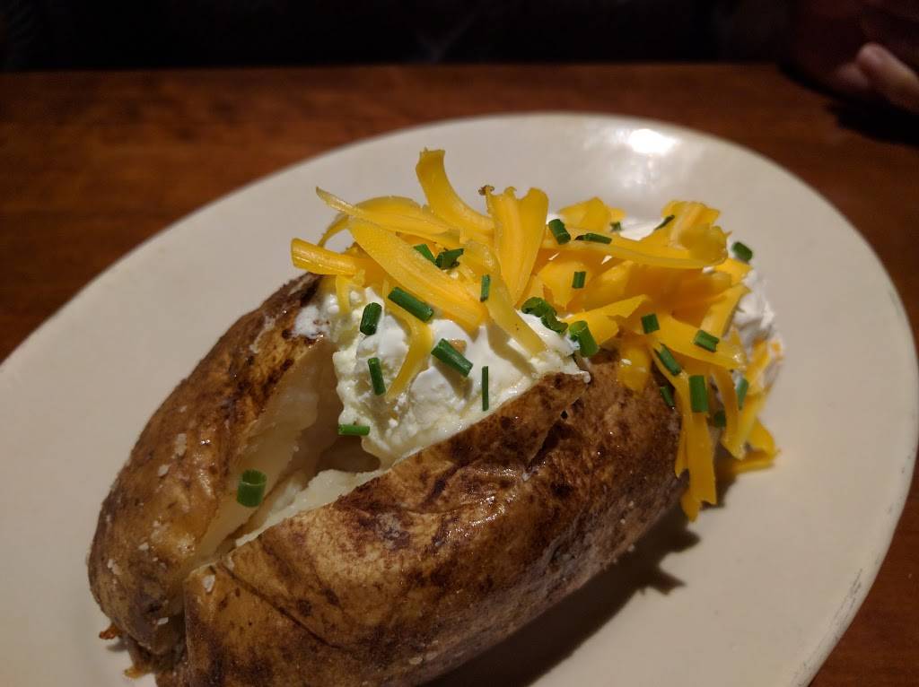 J. Alexanders | restaurant | 2800 W Big Beaver Rd, Troy, MI 48084, USA | 2488168379 OR +1 248-816-8379