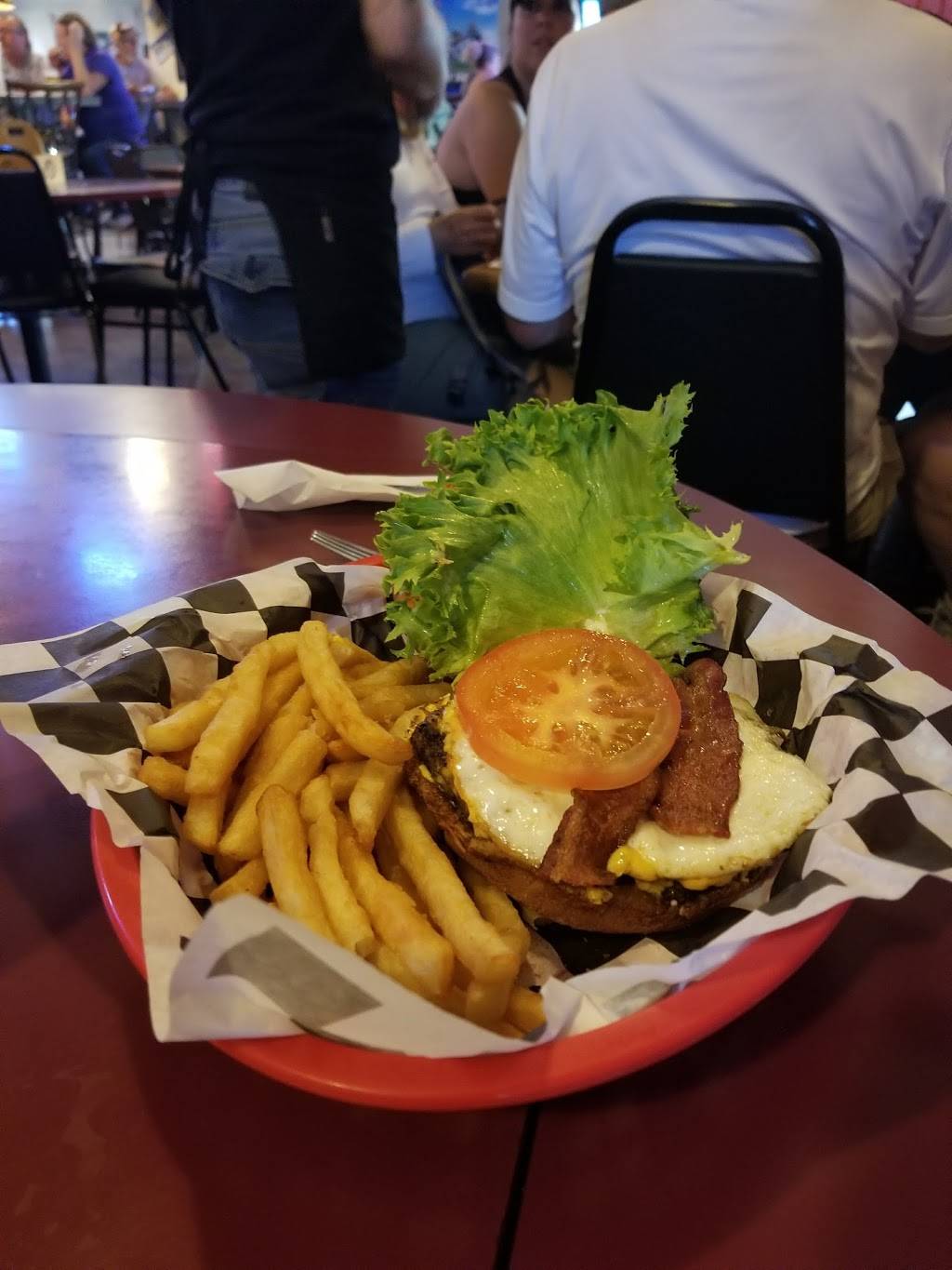 Wahoos Restaurant & Bar | restaurant | 8654 E S Topaz Ct, Gold Canyon, AZ 85118, USA | 4809833333 OR +1 480-983-3333