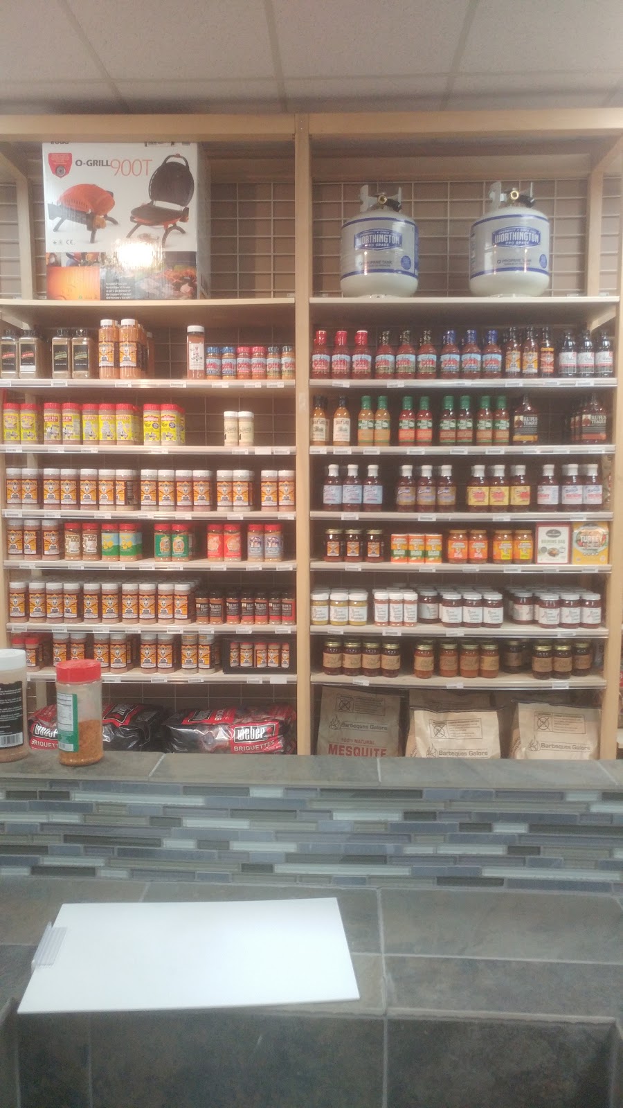 Barbeques Galore | restaurant | 25550 North, The Old Rd, Newhall, CA 91381, USA | 6612846880 OR +1 661-284-6880