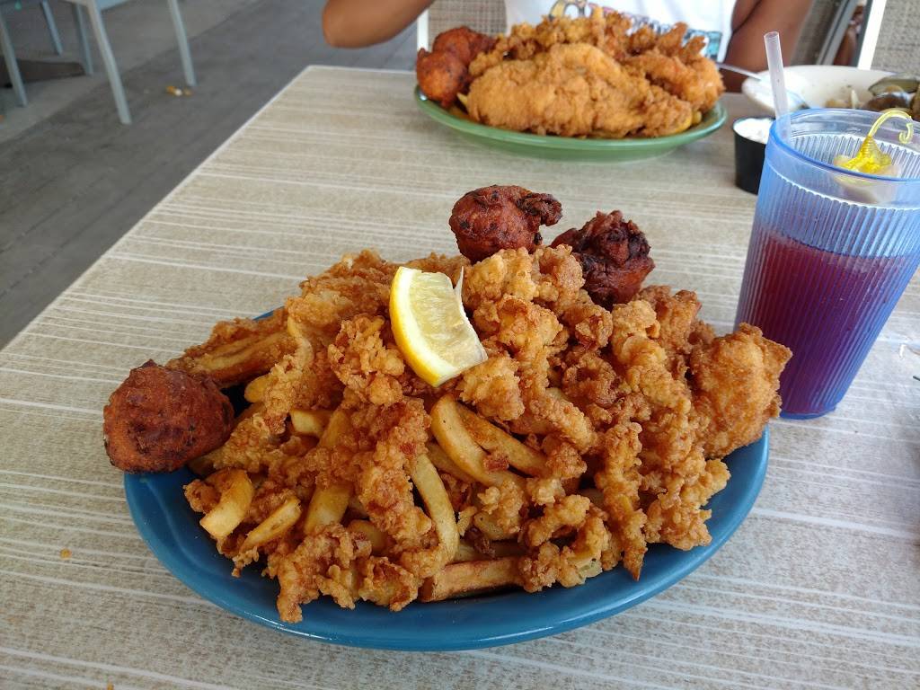 Paddys Beach Club | restaurant | 159 Atlantic Ave, Westerly, RI 02891, USA | 4015962610 OR +1 401-596-2610