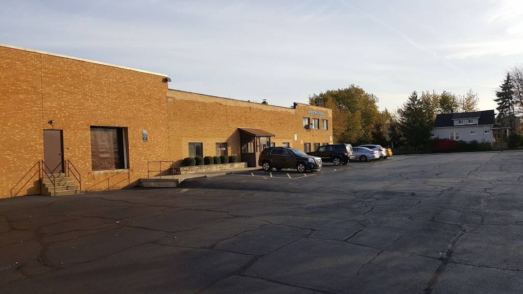 Great Western Juice Co | restaurant | 16153 Libby Rd, Cleveland, OH 44137, USA | 2164755770 OR +1 216-475-5770