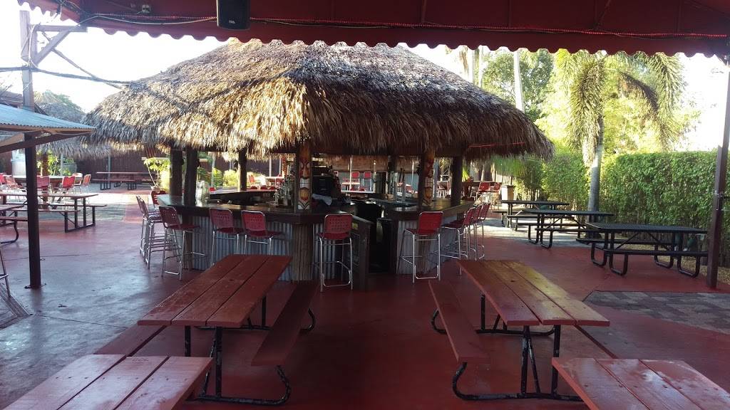 Cafe 27 Bar & Grill | cafe | 4690 US-27, Southwest Ranches, FL 33332, USA | 9546591199 OR +1 954-659-1199