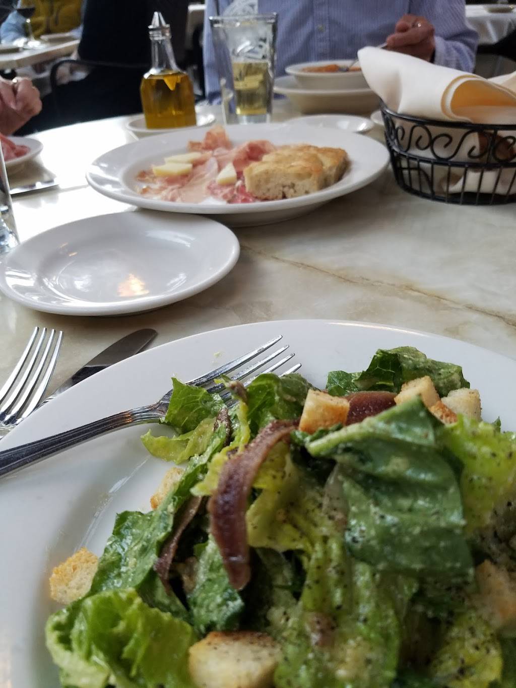 LOrcio | restaurant | 806 State St, New Haven, CT 06511, USA | 2037776670 OR +1 203-777-6670