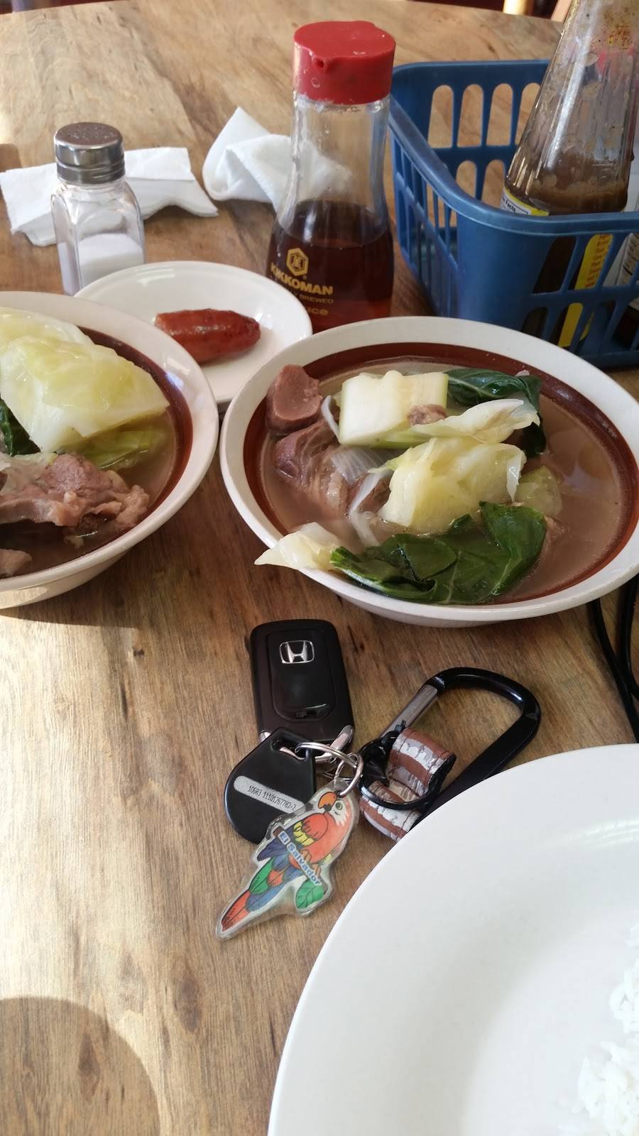 Karihang-Pinoy | restaurant | 4909 Santa Monica Blvd, Los Angeles, CA 90029, USA | 3236668339 OR +1 323-666-8339