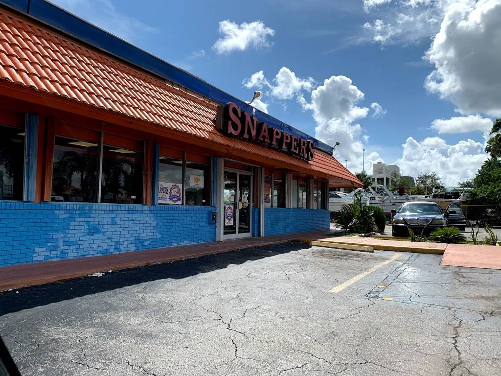 Snappers Fish & Chicken | restaurant | 8995 NW 7th Ave, Miami, FL 33150, USA | 3057584484 OR +1 305-758-4484