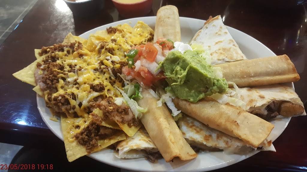 Felisitas Mexican Cafe | restaurant | 2102 NW Cache Rd, Lawton, OK 73507, USA | 5807135090 OR +1 580-713-5090